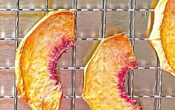 How to Dry Peaches in a Dehydrator