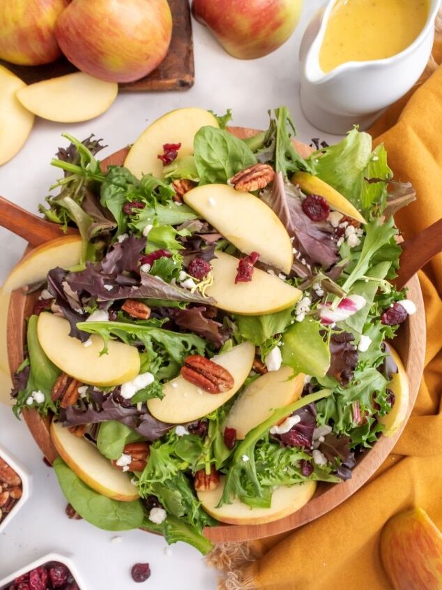 autumn apple and pecan salad