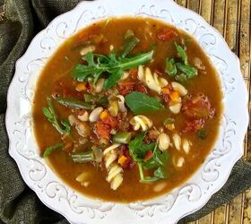hearty minestrone soup