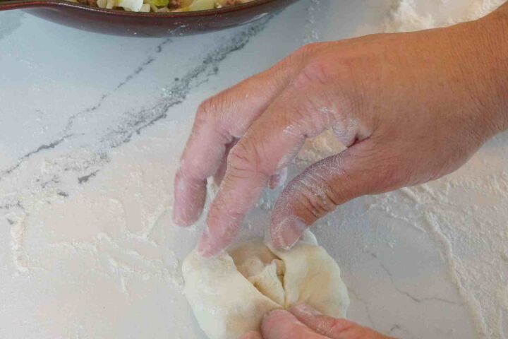 easy bierocks beef and cabbage stuffed rolls