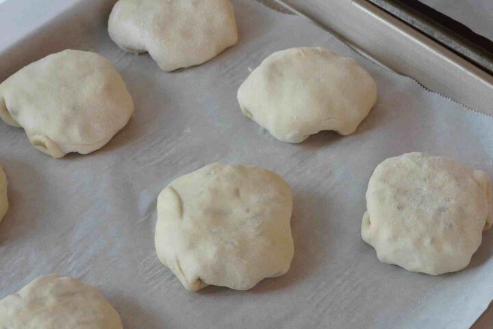 easy bierocks beef and cabbage stuffed rolls