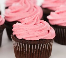 These raspberry cupcakes are perfect for special occasions (serve with a cold glass of milk!)