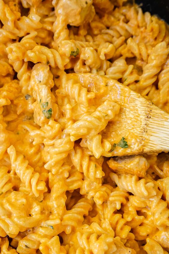 buffalo chicken pasta with ranch