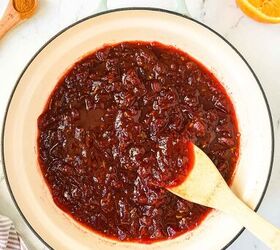 <u>Mix a can of cranberry sauce with THIS for a delicious 10-minute dish people will be obsessed with this season</u>