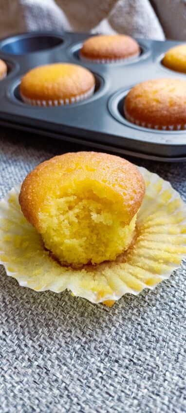 pineapple muffins