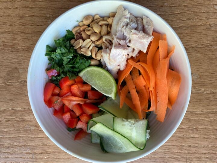 easy thai noodle salad