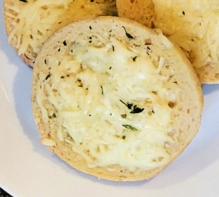 english muffin garlic cheese bread