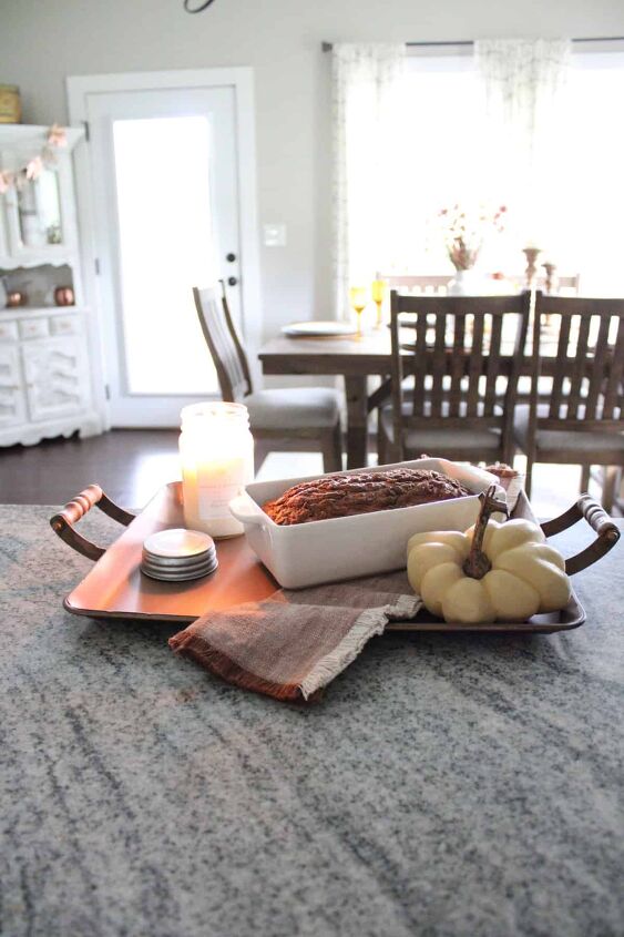 pumpkin bread with cinnamon sugar topping