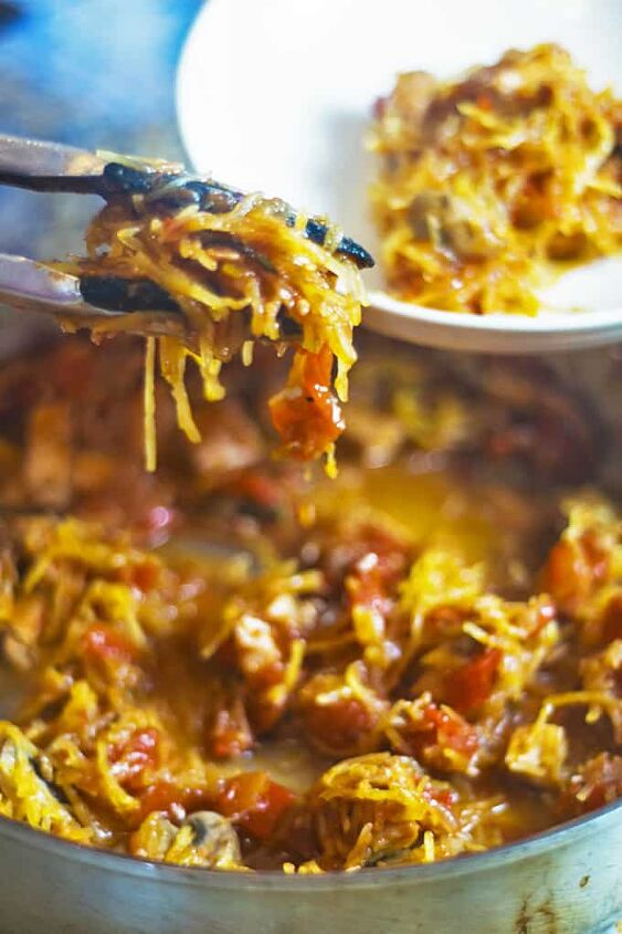 roasted spaghetti squash with chicken cacciatore