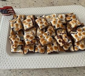 Delicious S'mores Bars for Your End of Summer Bash!