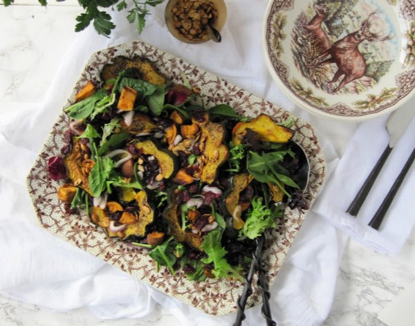 roasted acorns squash salad with roasted sweet potatoes cranberries a
