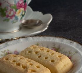 The Queen's Favorite Buckingham Palace Shortbread Cookies