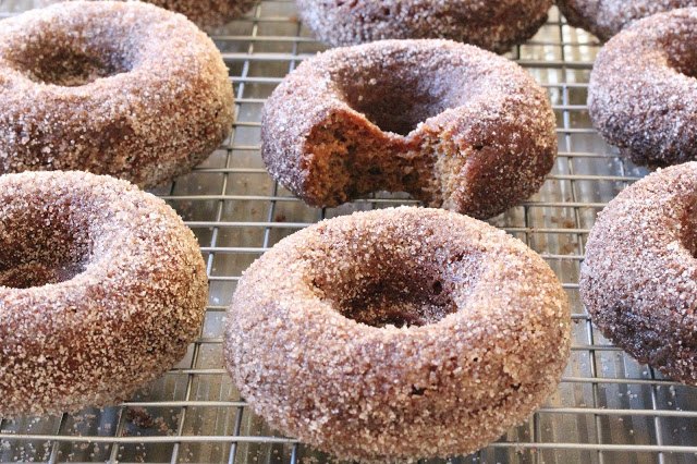 baked apple butter donuts