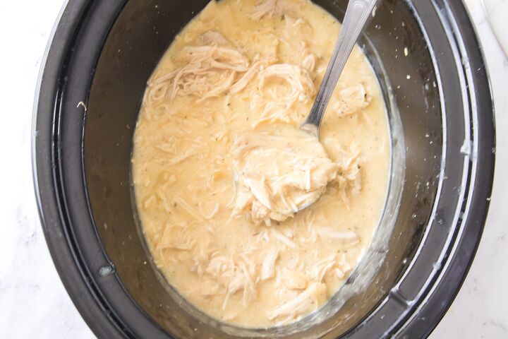 Easy Slow Cooker Chicken and Gravy Recipe | Foodtalk