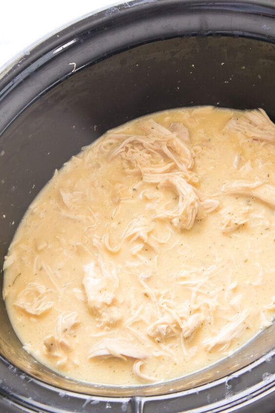 Easy Slow Cooker Chicken and Gravy Recipe | Foodtalk