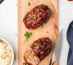 easy air fryer turkey meatloaf recipe, Two mini meatloaf on a cutting board