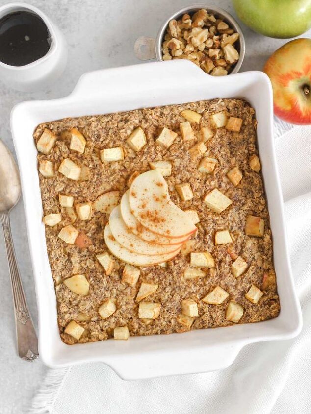 apple cinnamon baked oatmeal