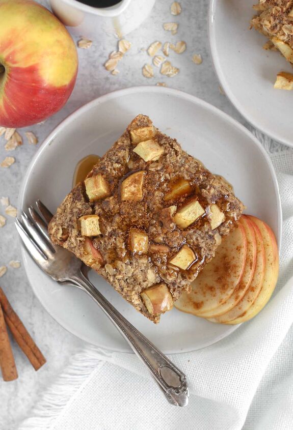 apple cinnamon baked oatmeal