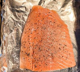 smoked salmon chowder recipe, Add salt and pepper to fresh salmon