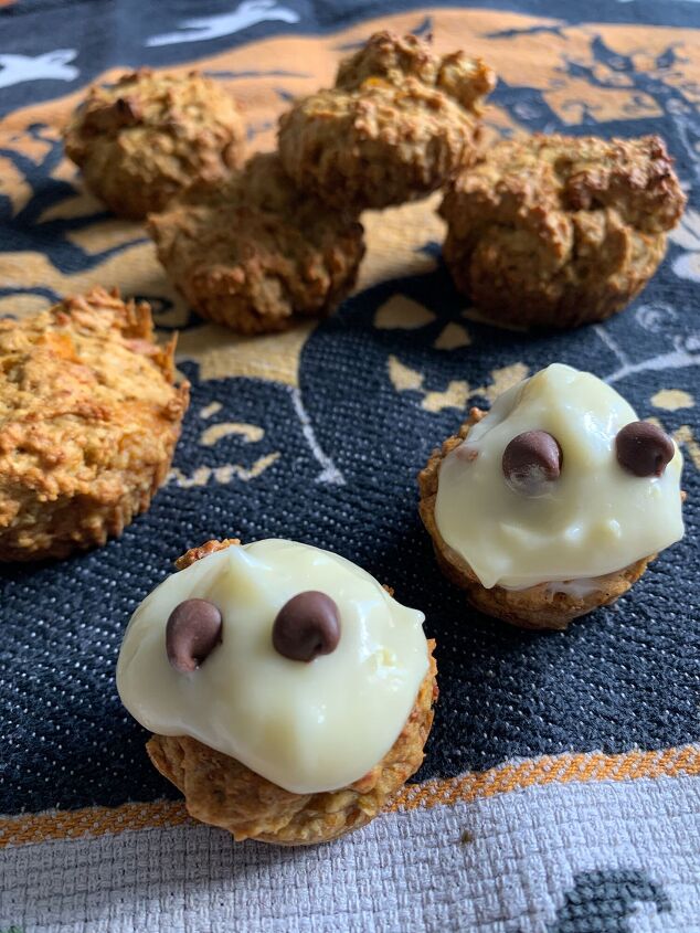 halloween pumpkin muffins