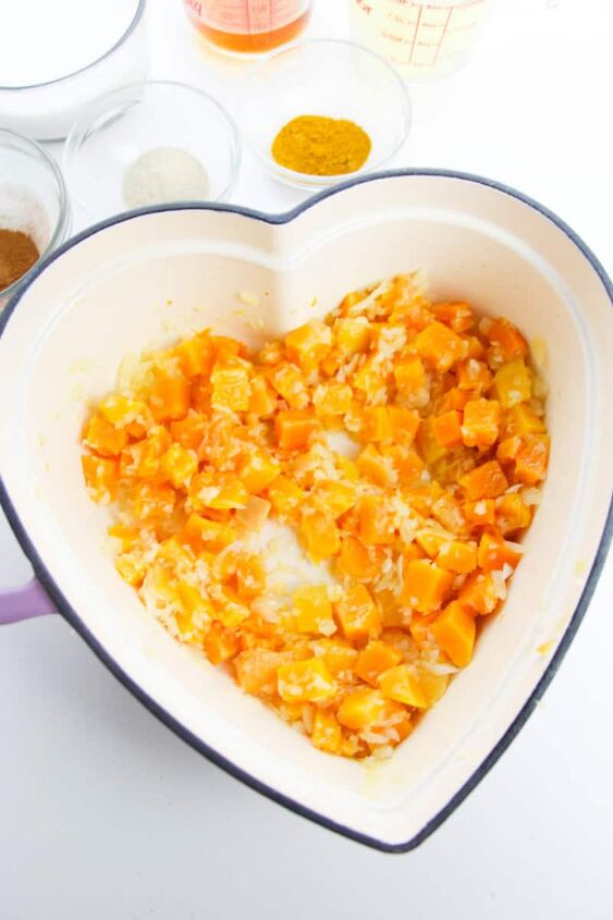 how to cook pumpkin squash, squash and onion in a heart shaped pan