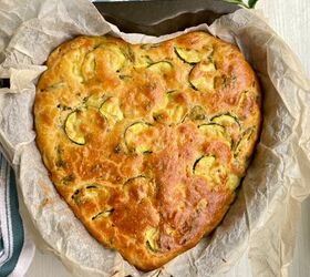 If you like zucchini and savory cakes, then you need to try this combo (SO delicious!)