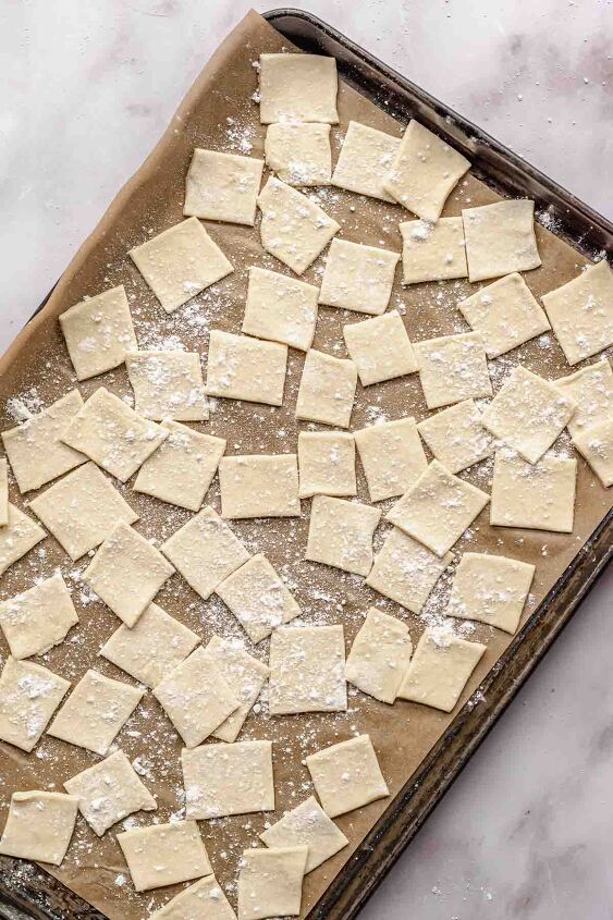 pennsylvania dutch chicken pot pie, Raw pot pie noodles on a sheet tray with flour