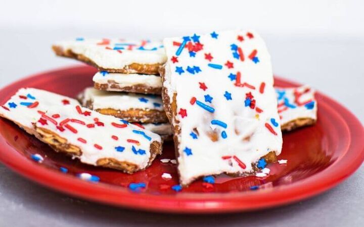 easy patriotic dessert red white blue cracker toffee