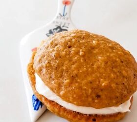 pumpkin cake with cream cheese filling, Rich pumpkin cookies and a creamy whipped filling make these pumpkin oatmeal creme pies sure to become a household favorite