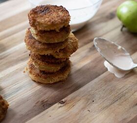 Fried Green Tomatoes With (amazing) Dipping Sauce