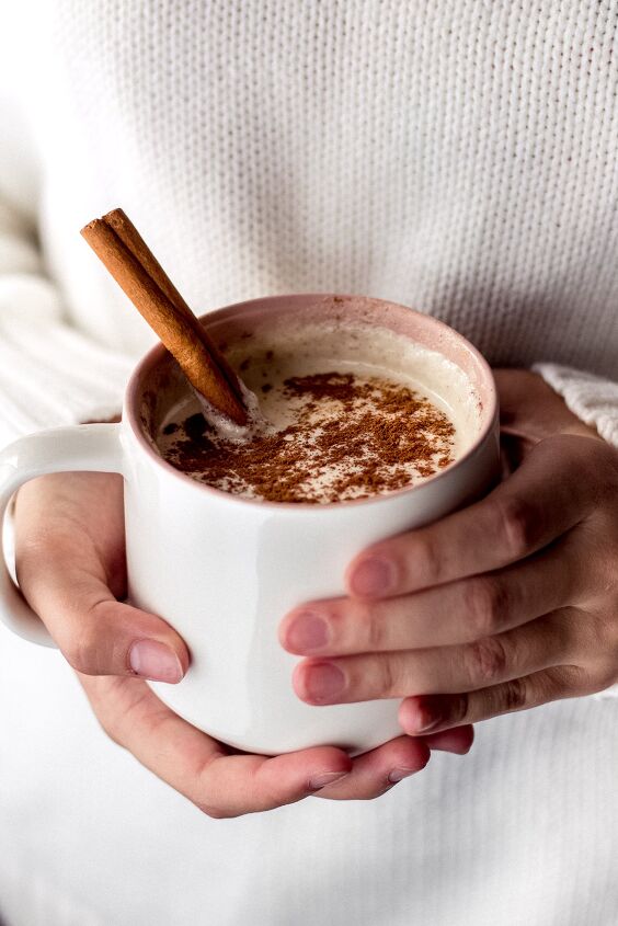 maple cinnamon latte with brown sugar foam