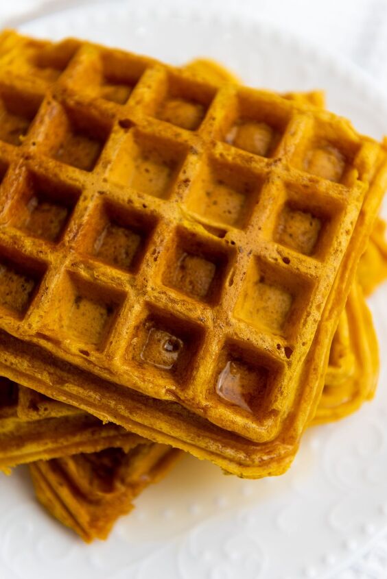 best ever pumpkin spice waffle recipe, up close of pumpkin pie waffles