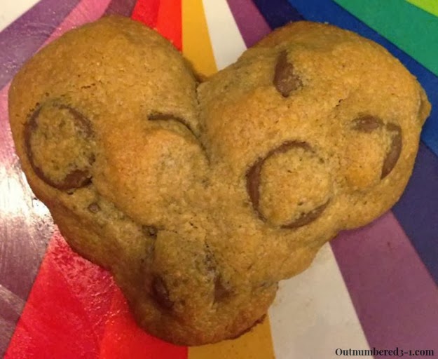heart shaped peanut butter chocolate chip cookies recipe
