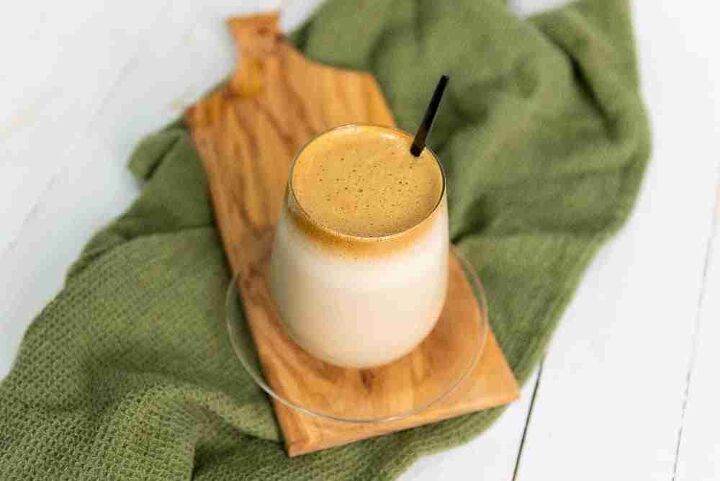 easy cinnamon maple latte recipe for fall, dalgona Coffee recipe