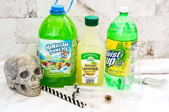 mix up this perfect poison halloween punch, Halloween drink ingredients