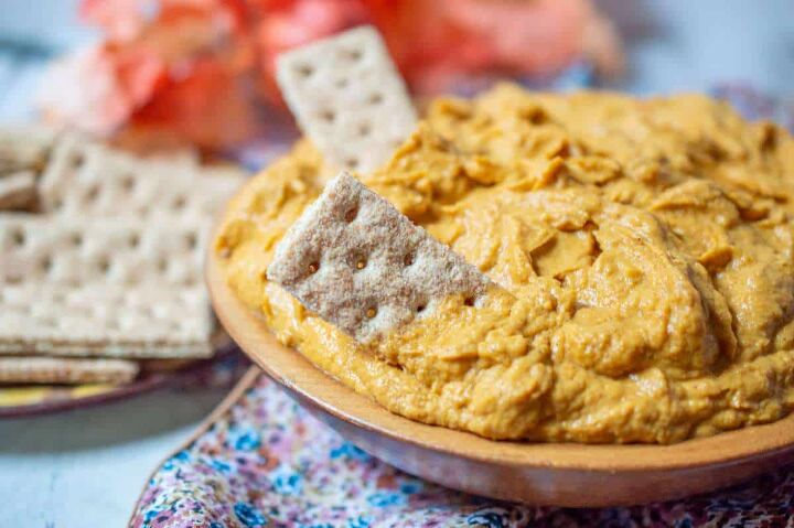 enjoy this light and fluffy hot cocoa dip recipe, how to make pumpkin dip