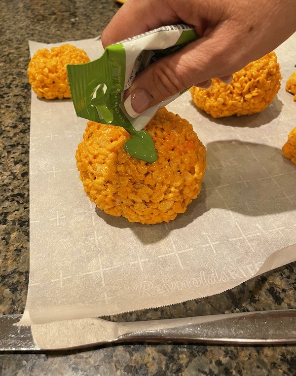 chubby halloween rice krispie pumpkin recipe