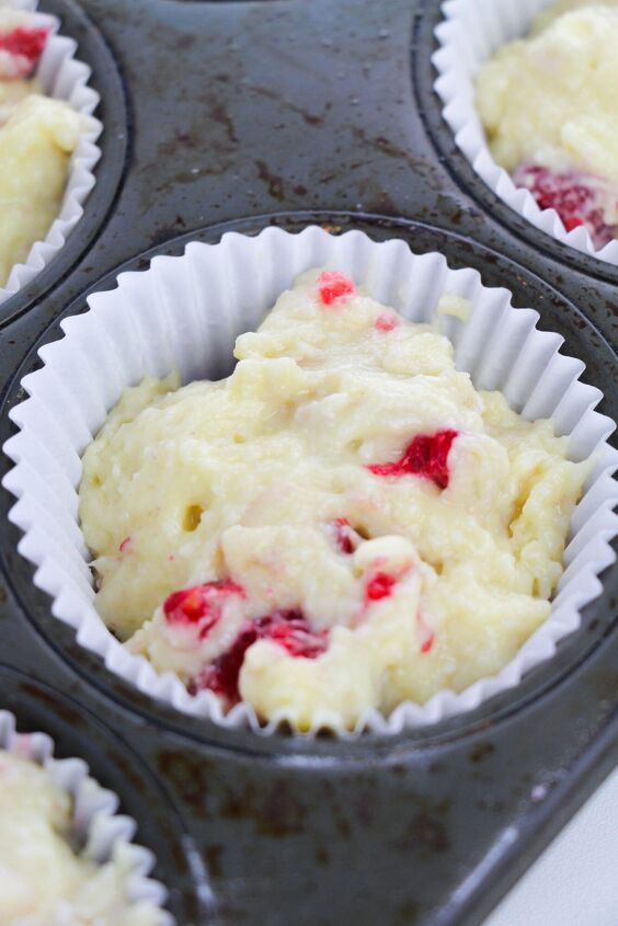 white chocolate raspberry muffins recipe, white chocolate raspberry muffins