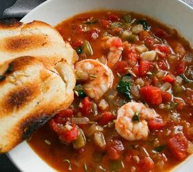 30 Minute Fennel and Tomato Seafood Cioppino Stew