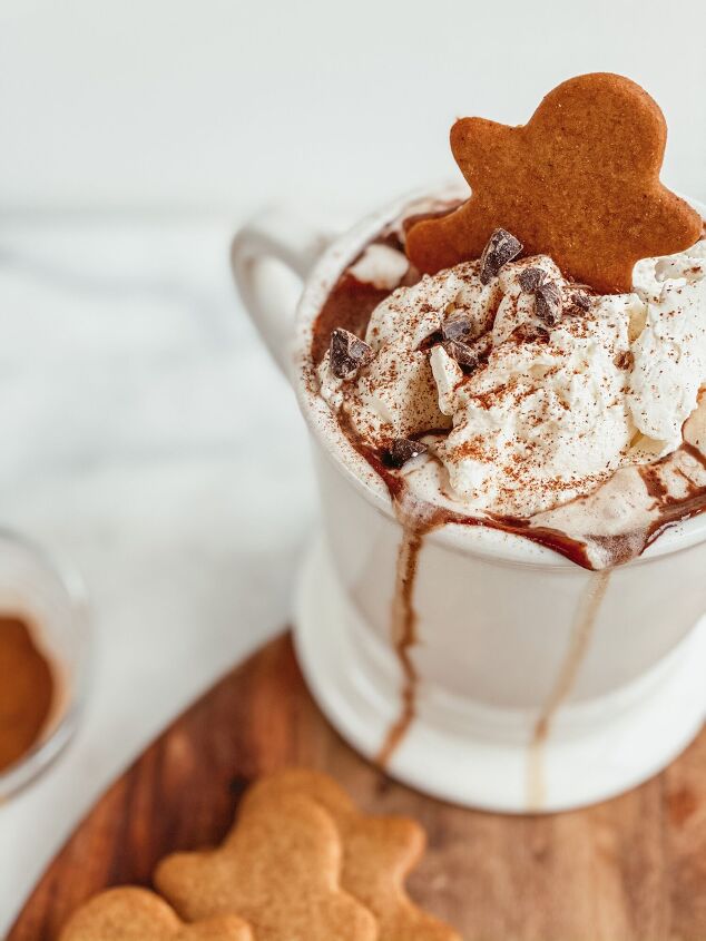 gingerbread hot chocolate with vanilla whipped cream, gingerbread hot chocolate hot chocolate recipe hot cocoa winter drink cozy drink christmas drink holiday drink