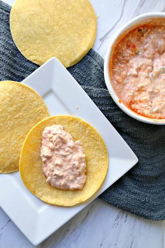 easy picante cream cheese dip rollups