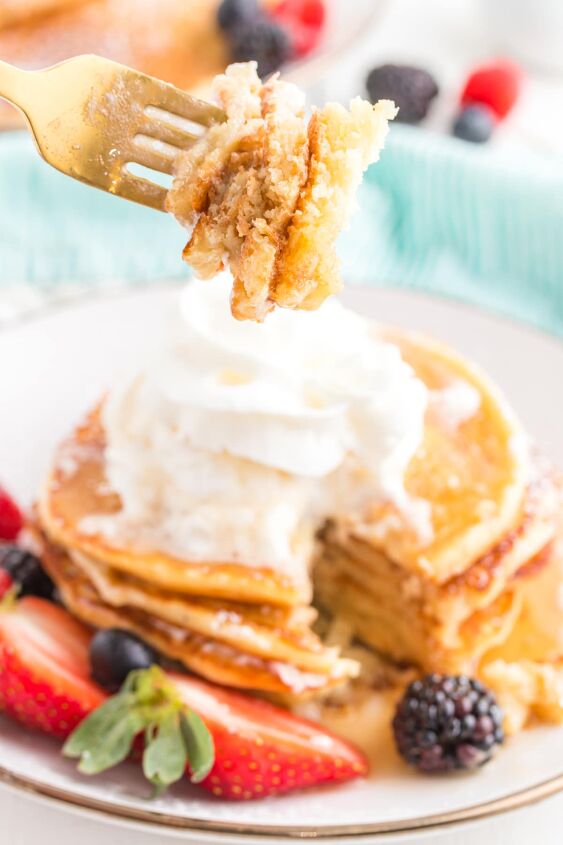sweet cream pancakes, Pancake bite on a fork
