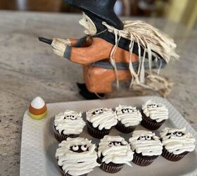 10 ghoulishly good main courses and desserts to haunt your taste buds, Spooky Mummy Cupcakes for Halloween