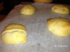 meaty cheesy foldovers crescent rolls recipe, cooked crescent rolls recipe meaty cheesy foldover image