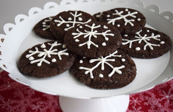 pennsylvania dutch chocolate cookies, Pennsylvania Dutch Chocolate Cookie Recipes Plate full of decorated chocolate Christmas cookies