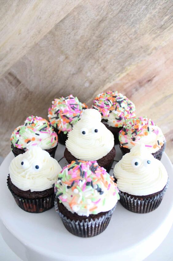 ghost cupcakes, Easy Ghost Cupcakes