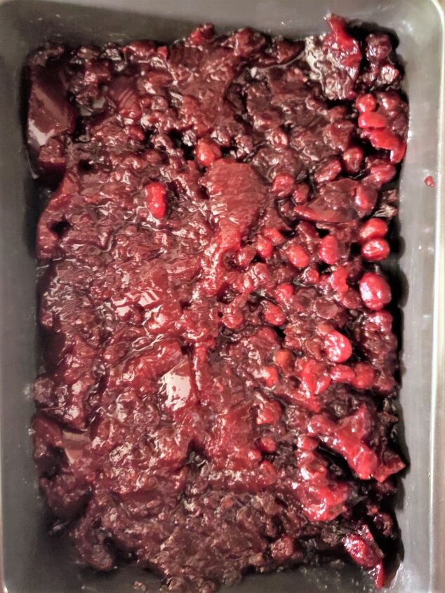 cranberry spice dump cake