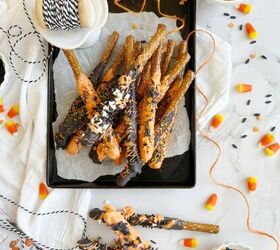 19 spooktacular halloween recipes to trick or treat yourself, Chocolate Covered Halloween Pretzels