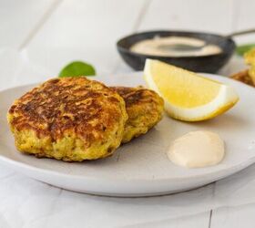 mussel fritters, Plated mussel fritters