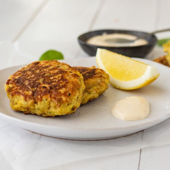 mussel fritters, Plated mussel fritters